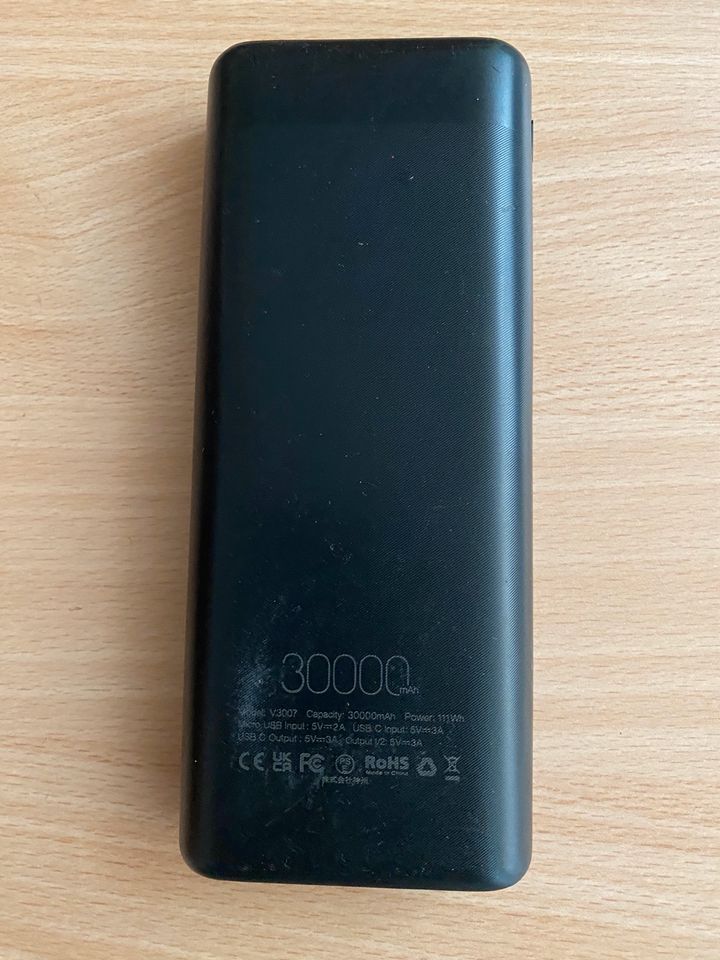 Veger V3007 30000mAh Powerbank Power Bank USB C 111Wh Akku in Frankfurt am Main