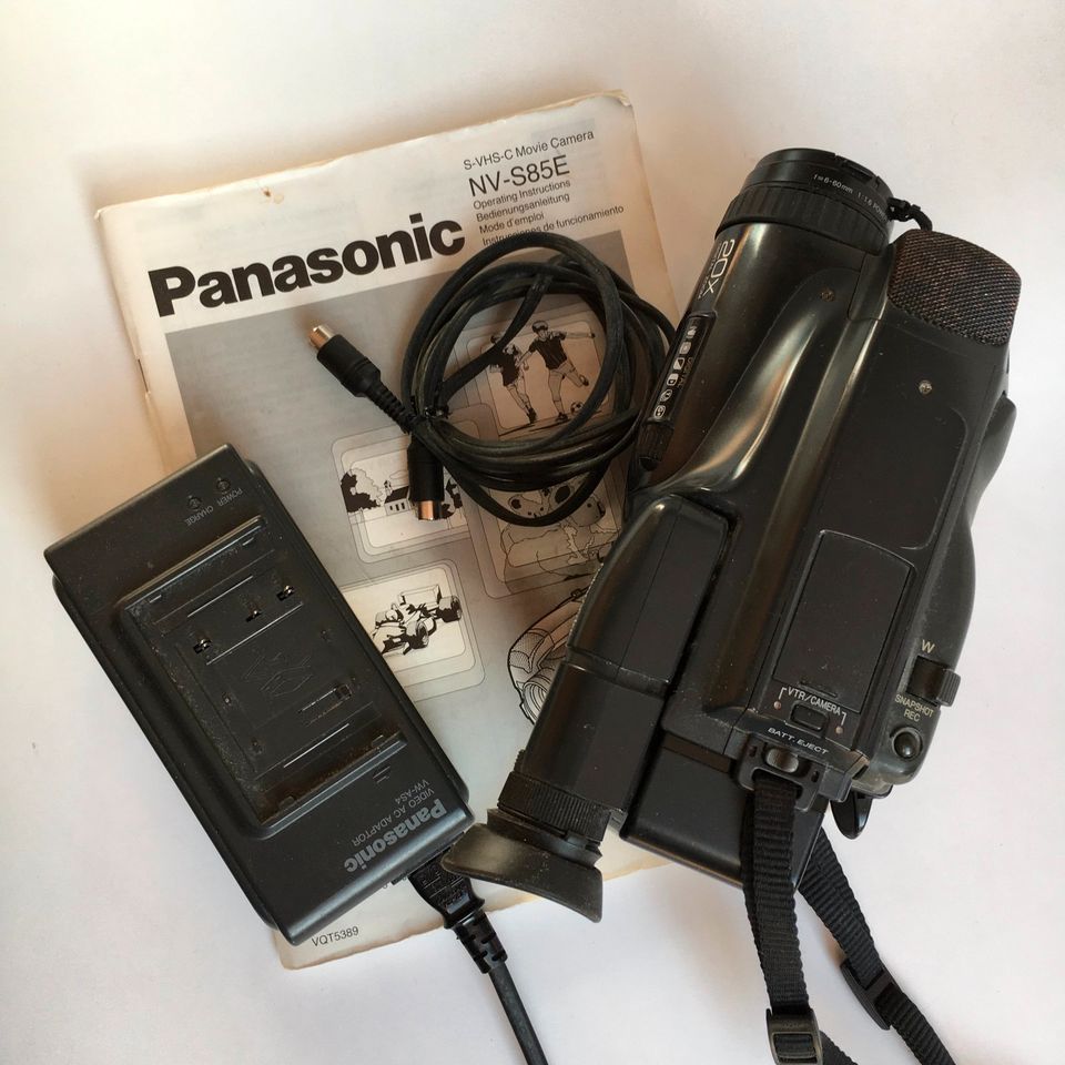 Panasonic S-VHS-C Movie Camera NV-S85 defekt in Wolfratshausen