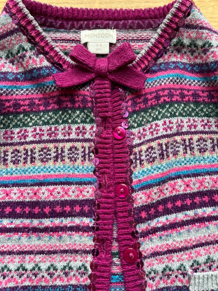 Mädchen Strickjacke von Monsoon in München