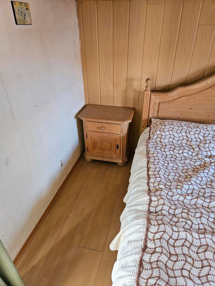 Schlafzimmer in Buttenwiesen