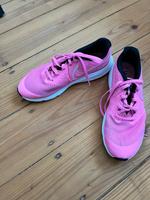 Hallenschuhe, Turnschuhe, Sportschuhe, pink, Nike Sachsen - Riesa Vorschau