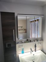 Badezimmermöbel mit  Leuchtwaschbecken aus Glas Bayern - Freilassing Vorschau