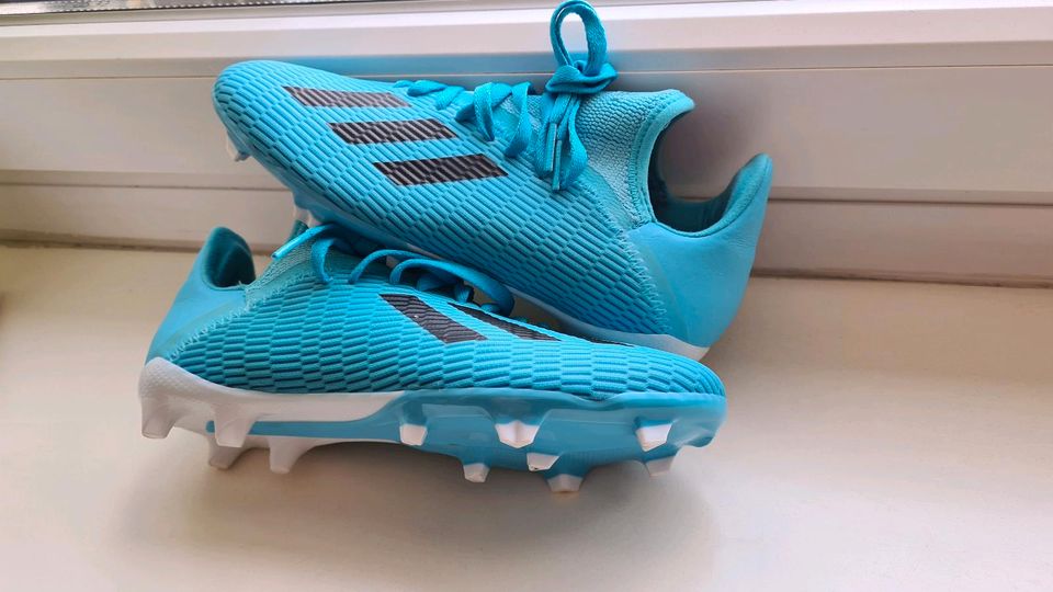 Adidas Fußballschuhe gr. 35/Neu/ türkis/Fußball Schuhe in Dortmund -  Mengede | Gebrauchte Kinderschuhe Größe 35 kaufen | eBay Kleinanzeigen ist  jetzt Kleinanzeigen