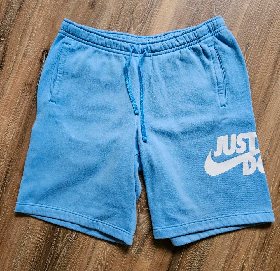 Nike Shorts North Carolina Blue XL in Neu Wulmstorf