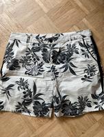 Esprit Hose Shorts Chino Blumen Gr. 42 XL top ❤️ Düsseldorf - Unterrath Vorschau