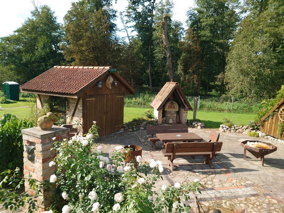 Schöne große Ferienwohnung, Pool, Sauna in Dreetz (bei Bützow)