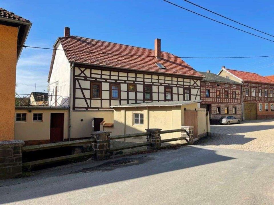 großes Fachwerkhaus- einst Brauerei und Bäckerei , geeignet als Mehrgenerationenhaus in Weira