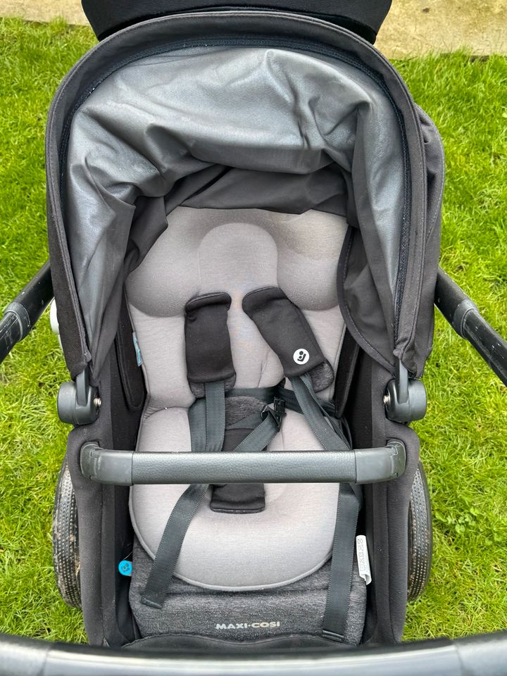 Maxi Cosi Kinderwagen ( Geschwisterwagen) in Zerbst (Anhalt)