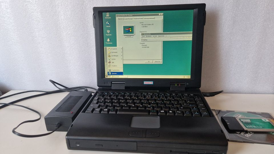 Notebook SAGER Clevo 5200PT/5210PT Windows 95, Retro in Menden