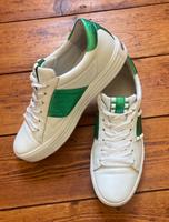 Kennel & Schmenger Sneaker Weiß Grün Metallic Gr. 6 39 Leder Hessen - Marburg Vorschau