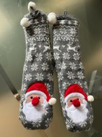 Graue Weihnachtsmann Kuschel-/Stoppersocken Schleswig-Holstein - Ammersbek Vorschau