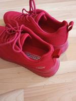 Sneaker Skechers Rot 39 neuwertig Niedersachsen - Langenhagen Vorschau