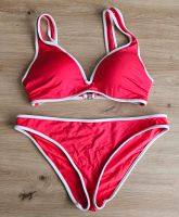 Roter Baywatch Bikini Nordrhein-Westfalen - Kleve Vorschau