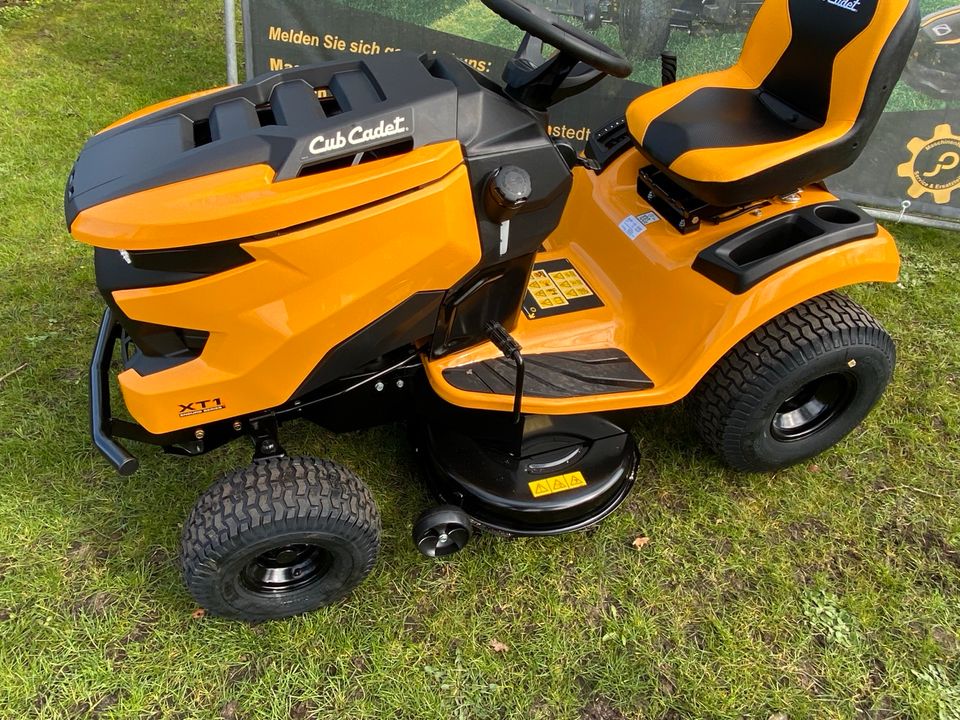 Cub Cadet Xt1 OS 96 Aufsitzmäher Rasentraktor Neu in Alt Duvenstedt