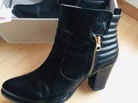 Stiefeletten Tamaris, Leder, schwarz Gr. 39 Bayern - Kümmersbruck Vorschau