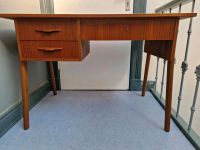 VINTAGE Schreibtisch Teak Furnier Danish Design - 3 Schubladen Eimsbüttel - Hamburg Eimsbüttel (Stadtteil) Vorschau