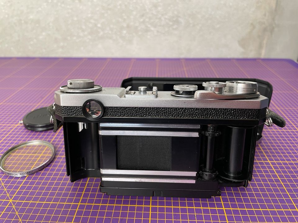 Nikon S2 „Black Dial“ Messsucherkamera + Nikkor-S.C. 1,4/5cm in Leipzig