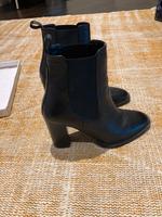 Stiefeletten/stiefel, schwarz, Damen, 39, Esprit, sehr gut Bayern - Markt Schwaben Vorschau