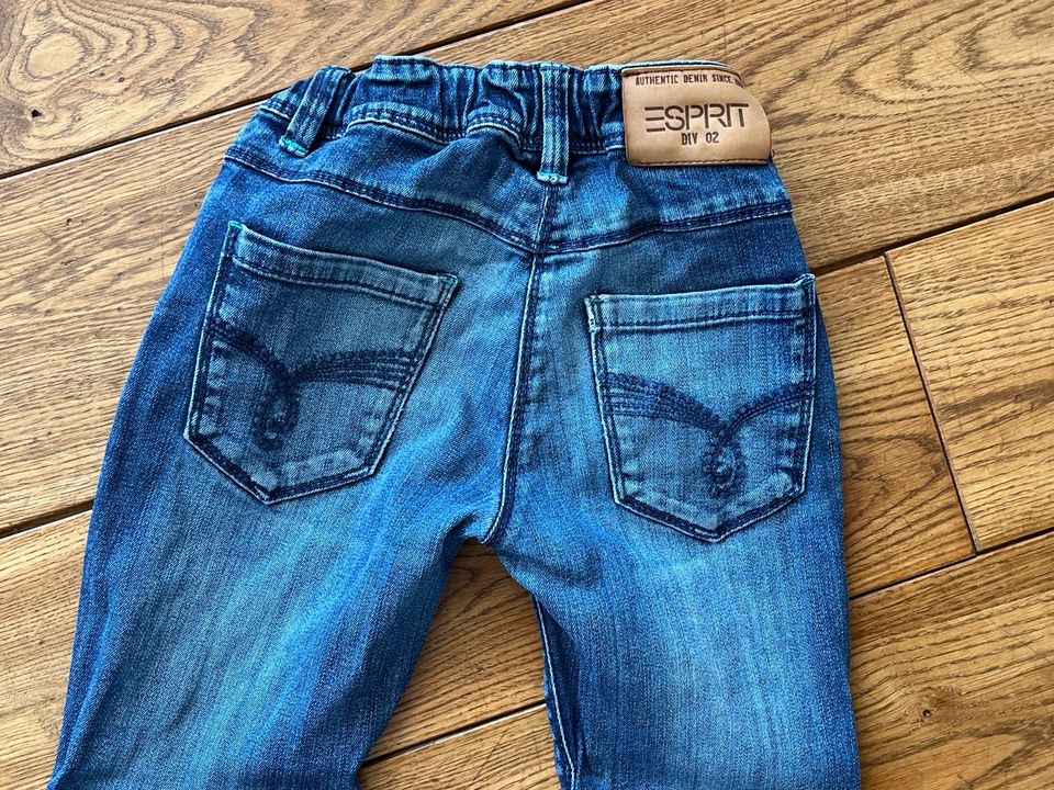 Esprit Jeans 140 in Kriesow