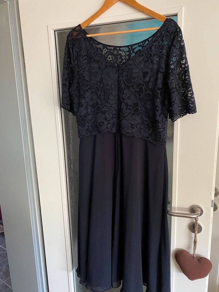 Cocktailkleid, Abendkleid, Christian Berg, blau NP 129,- in Wolfenbüttel