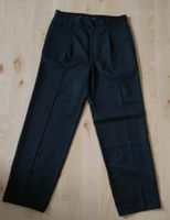 Hugo Boss schwarze Anzugshose Herren Hose 32/33 Niedersachsen - Wolfenbüttel Vorschau