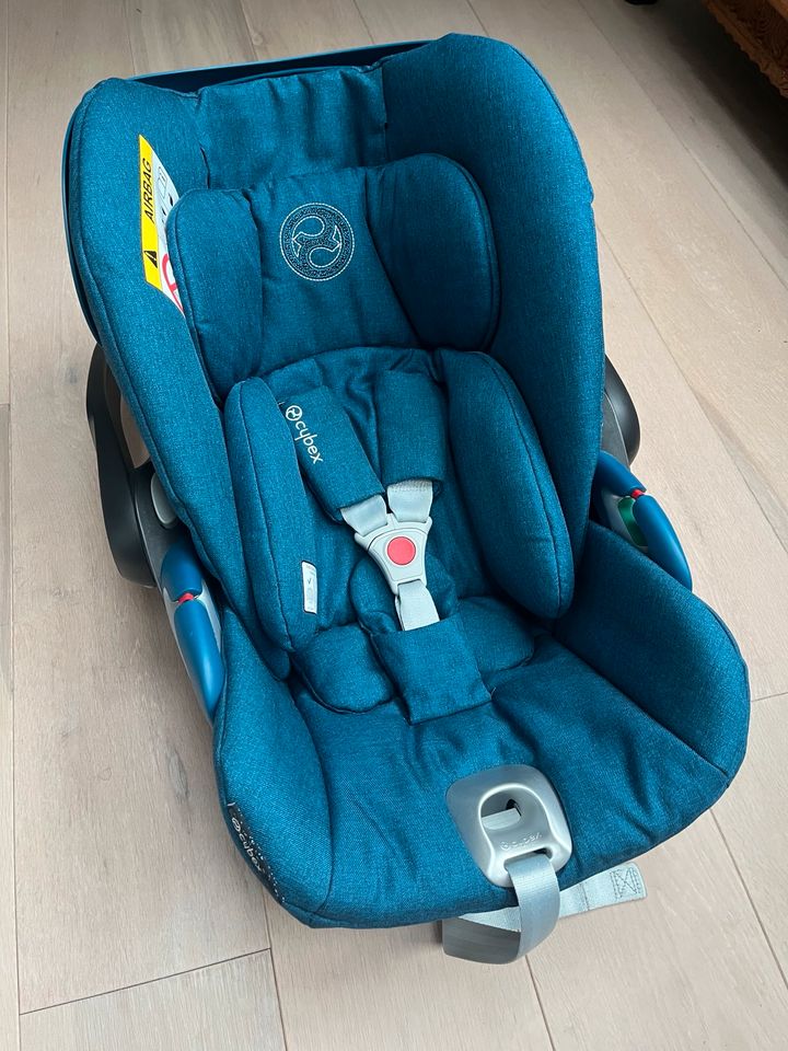 Cybex Cloud Z2 i-Size Plus Babyschale mit Zubehör in Kempen