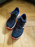 Adidas Hallenturnschuhe Sportschuhe 39 (US 6) Niedersachsen - Springe Vorschau