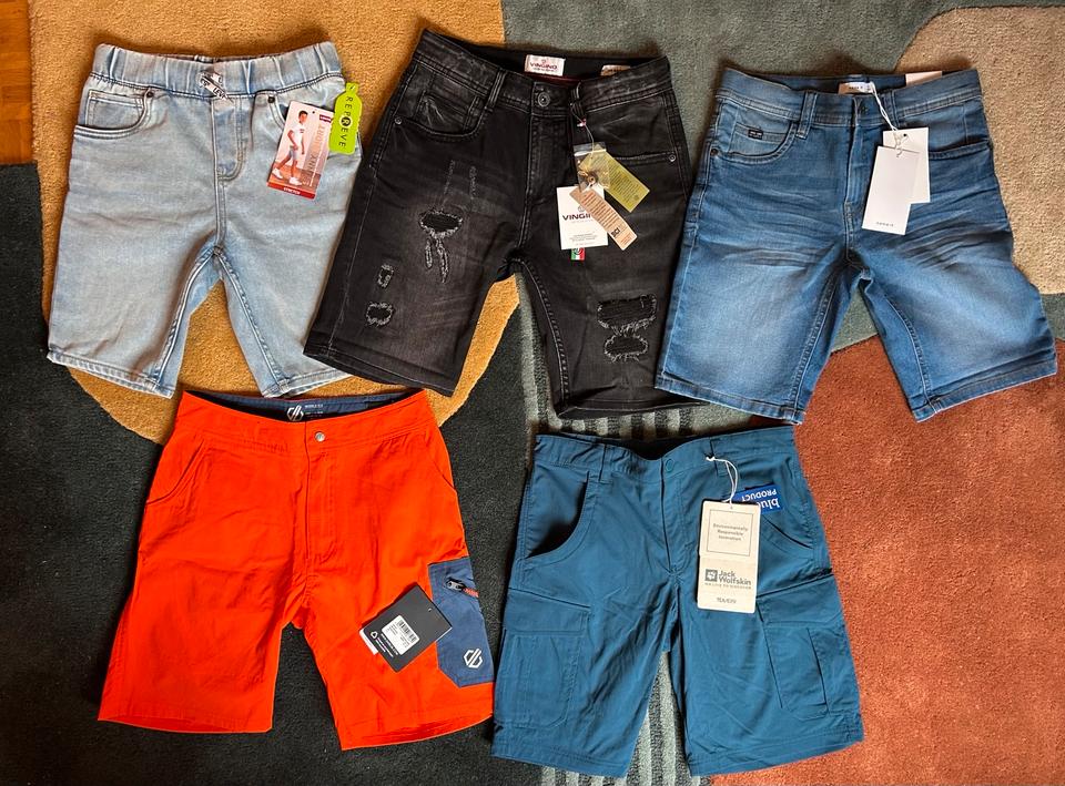 Neue Shorts JACK WOLFSKiN DARE2BE ViNGiNO NAME iT LEViS 152 in Recklinghausen