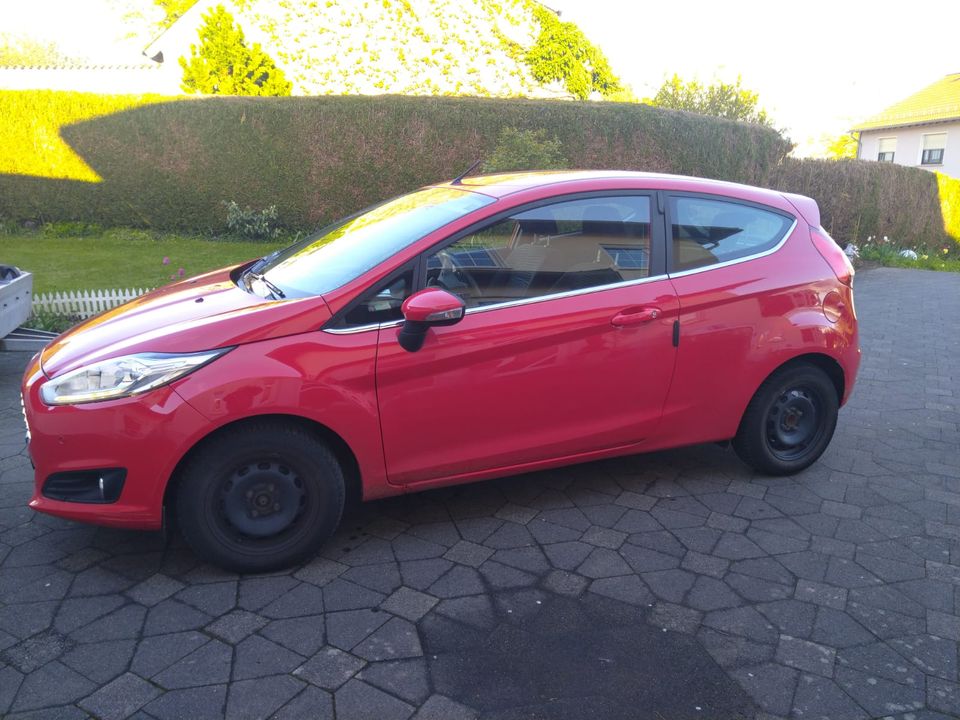 Ford Fiesta Automatik in Oberthal