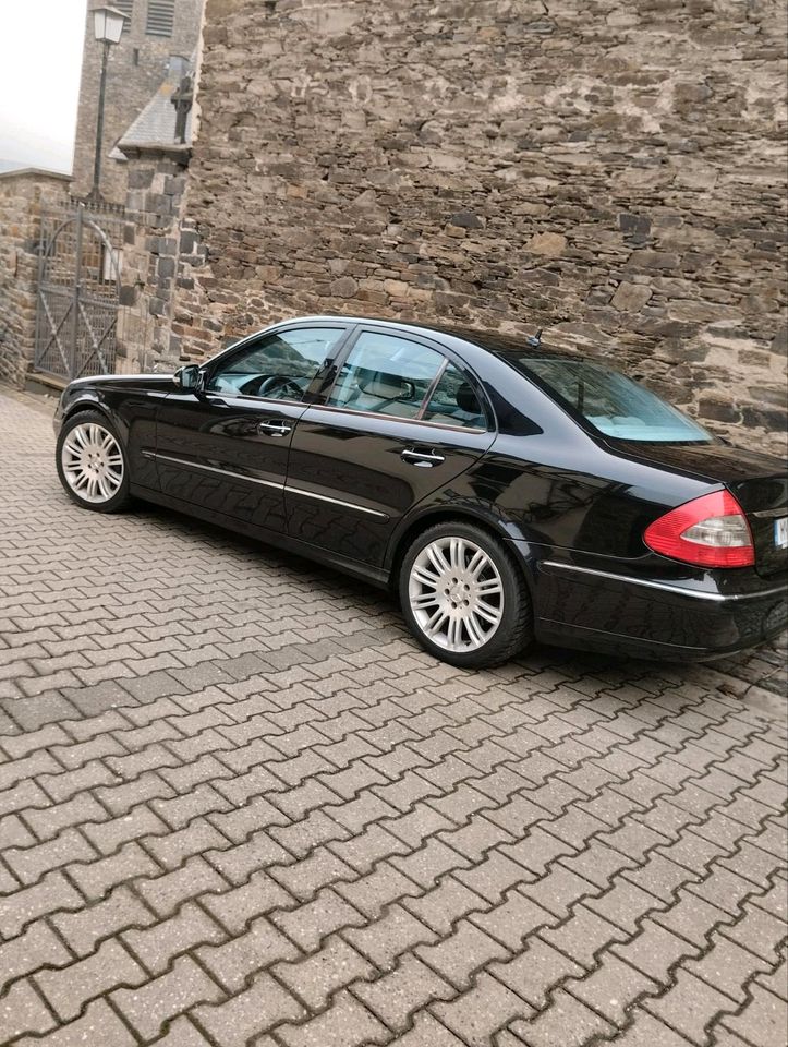 Mercedes E420cdi in Lehmen