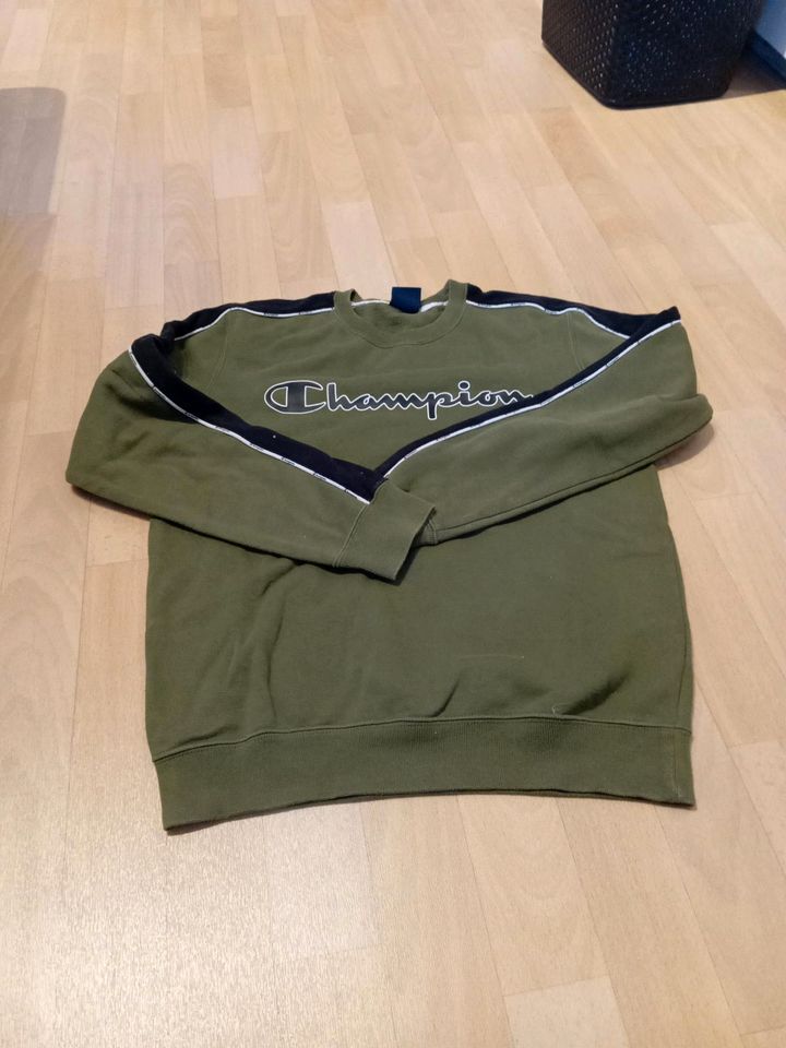 Champion Hoodie Sweatshirt Gr. S in Pohlheim