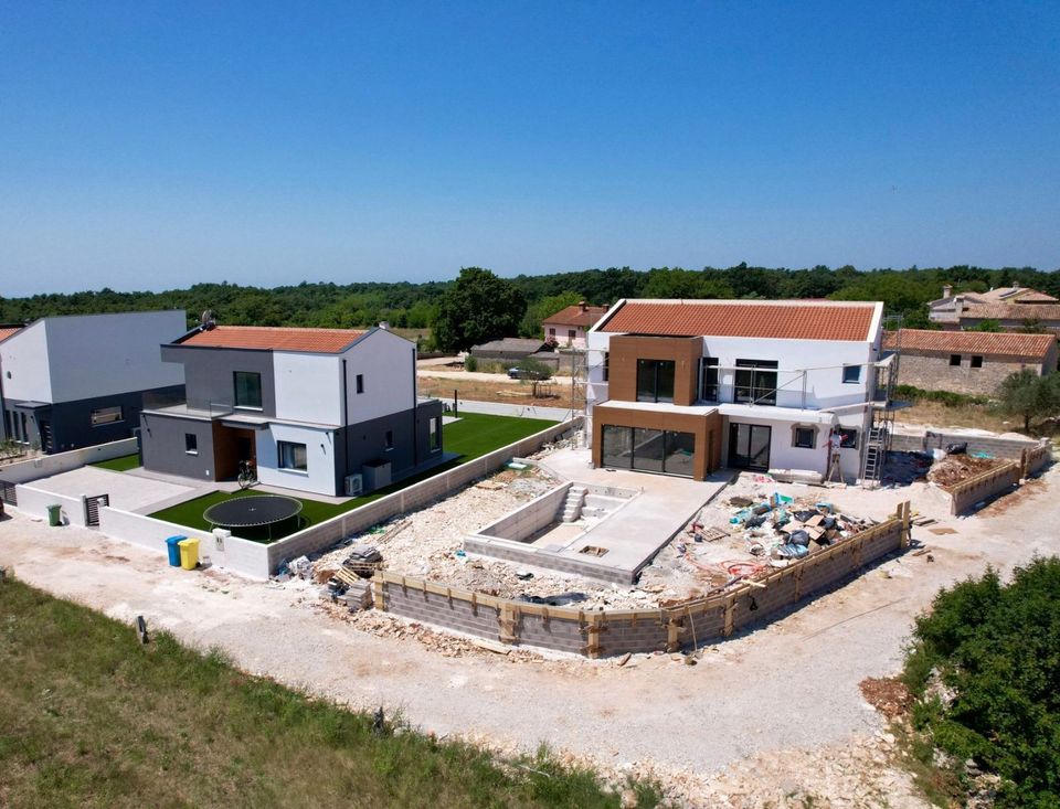 Haus am Meer Renditeobjekt Ferien moderne Villa Istrien Kroatien Marčana Pool mit Whirlpool  Fußbodenheizung in Freiberg