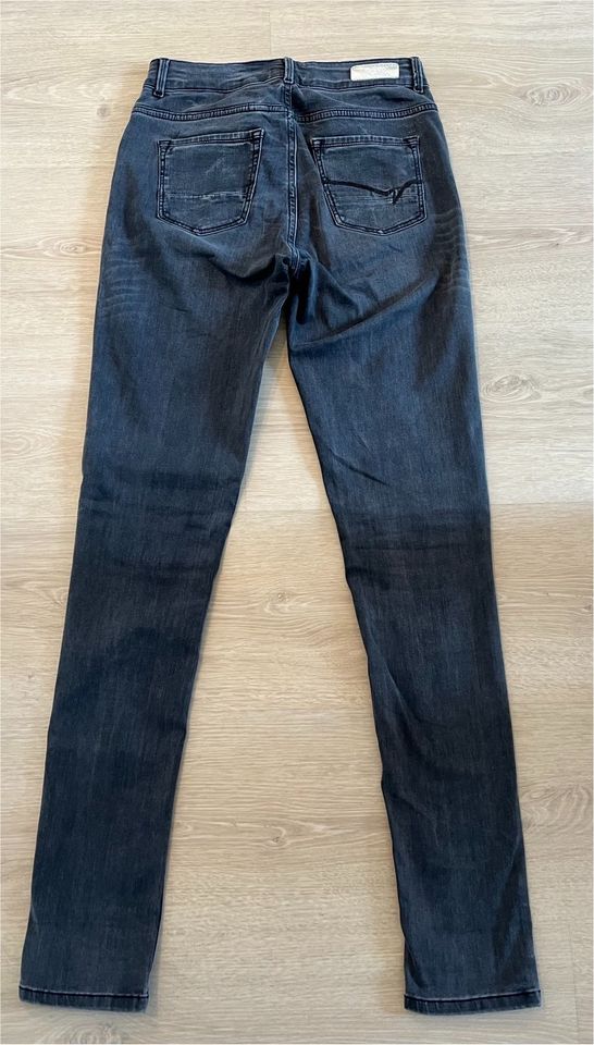 Vingino Jeans Bianca Flex Fit Gr. 16 (164) dark Wash wie neu! in Rastede