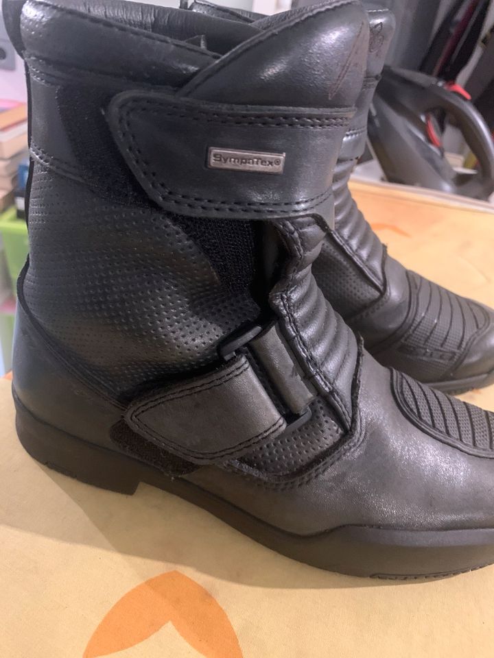 Gute Damen Motorradstiefel Größe 38 in Dortmund