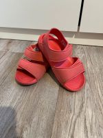 Adidas altaswim Schwimmschuhe Aquaschuhe Bade Sandalen Rot 30 Hessen - Rüsselsheim Vorschau