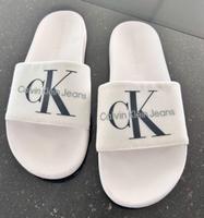 Slides Badeschuhe Calvin Klein 44 ❣️ Nordrhein-Westfalen - Neukirchen-Vluyn Vorschau