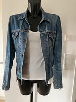 Levi’s Jeansjacke for Girls Gr. M used Bayern - Ingolstadt Vorschau