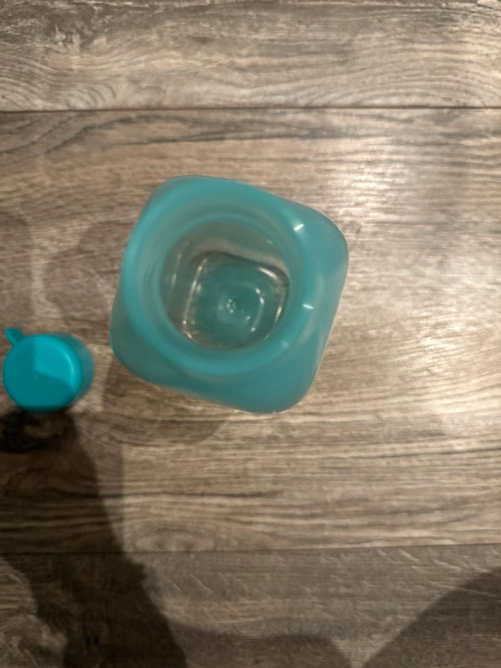 TUPPERWARE EcoEasy Quader Trinkflasche 500ml türkis in Wolfsburg