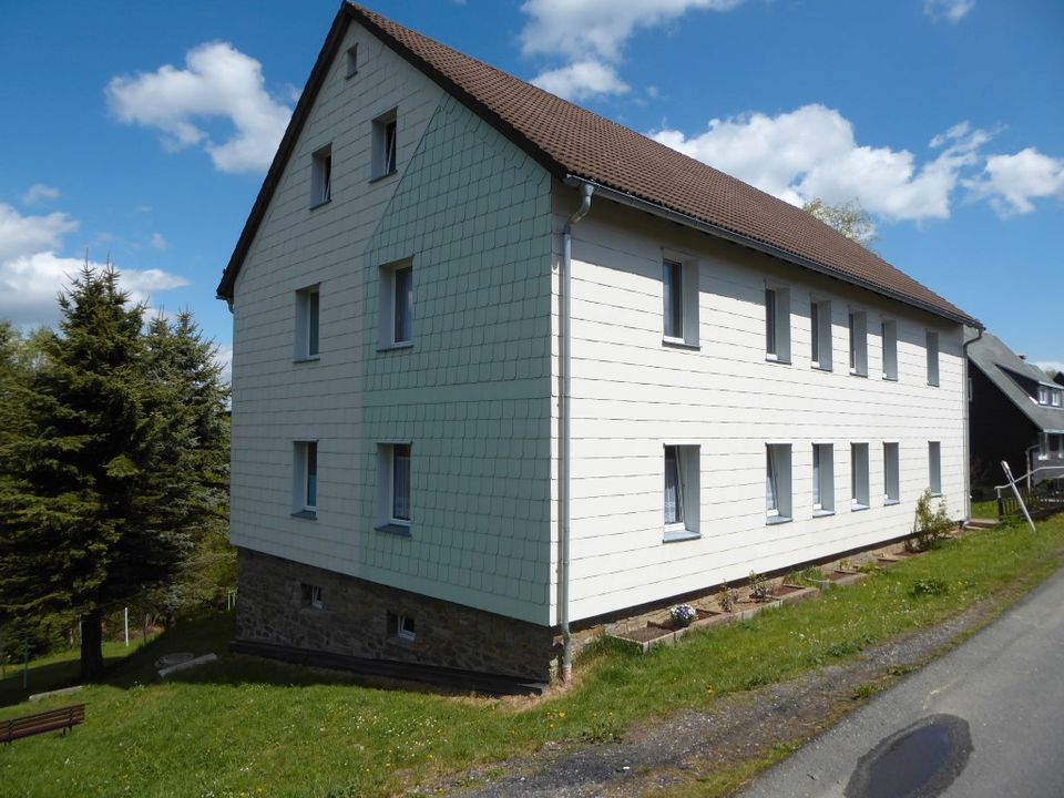 Erstbezug nach Komplettsanierung, 3-Raum-Wohnung in Schmiedefeld in Saalfeld (Saale)