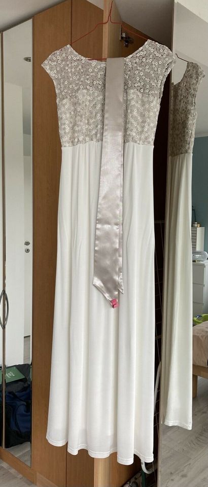 Mia Brautkleid Umstandsbrautkleid Tiffany Rose / Mamarella in Grüna (Sachsen)