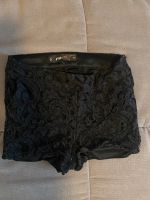 Schwarze Shorts NewYorker/ kurze Hose mit Häkeleinsatz/ XS Nordrhein-Westfalen - Neuenkirchen Vorschau