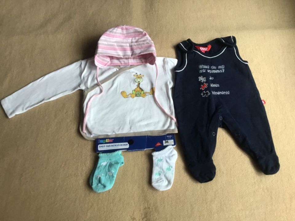 NEU! Baby Kleidungspaket (7 Sachen).Strampler KANZ Gr.50 in Baden-Baden
