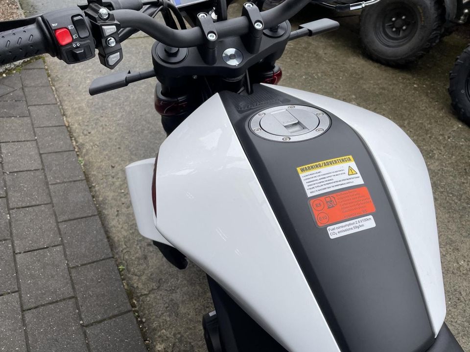 Motorrad Malaguti Drakon 125 ccm , Neumaschine ☑️verfügbar in Mettingen