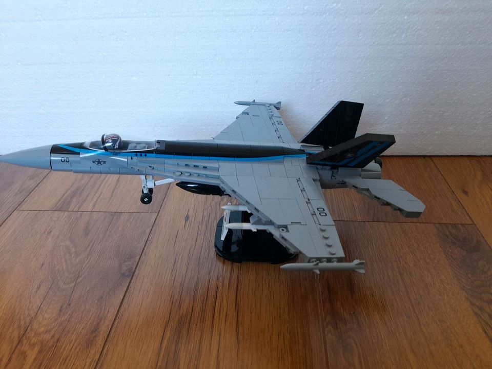 Verkaufemeine F/A-18E Super Honet (Cobi) in Itzehoe