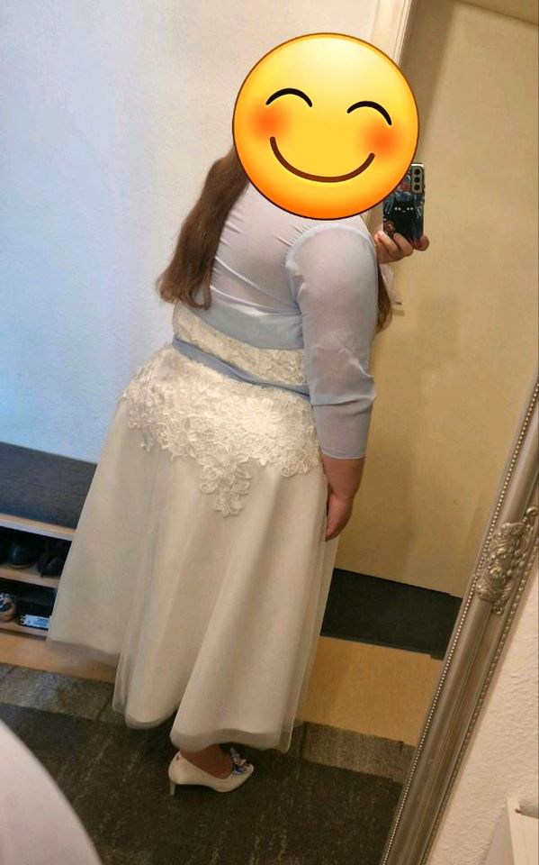 Brautkleid Midi Tüll Spitze Ivory mit Bolero in Mannheim