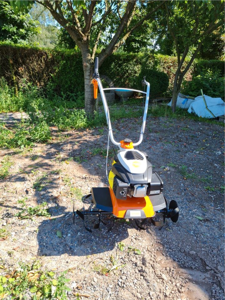 Motorhacke / Gartenfräse - Stihl MH 685 - mieten / leihen in Horn-Bad Meinberg