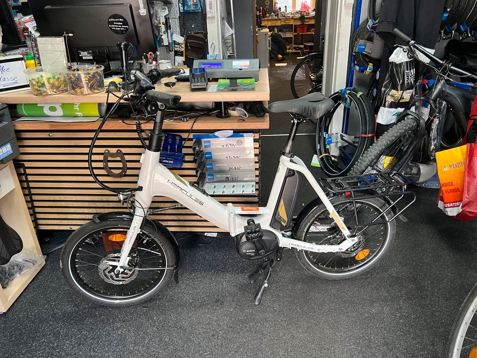 HERCULES ROB FOLD R8  Klapprad e-Bike wie neu Laufleistung 190‘km in Berlin