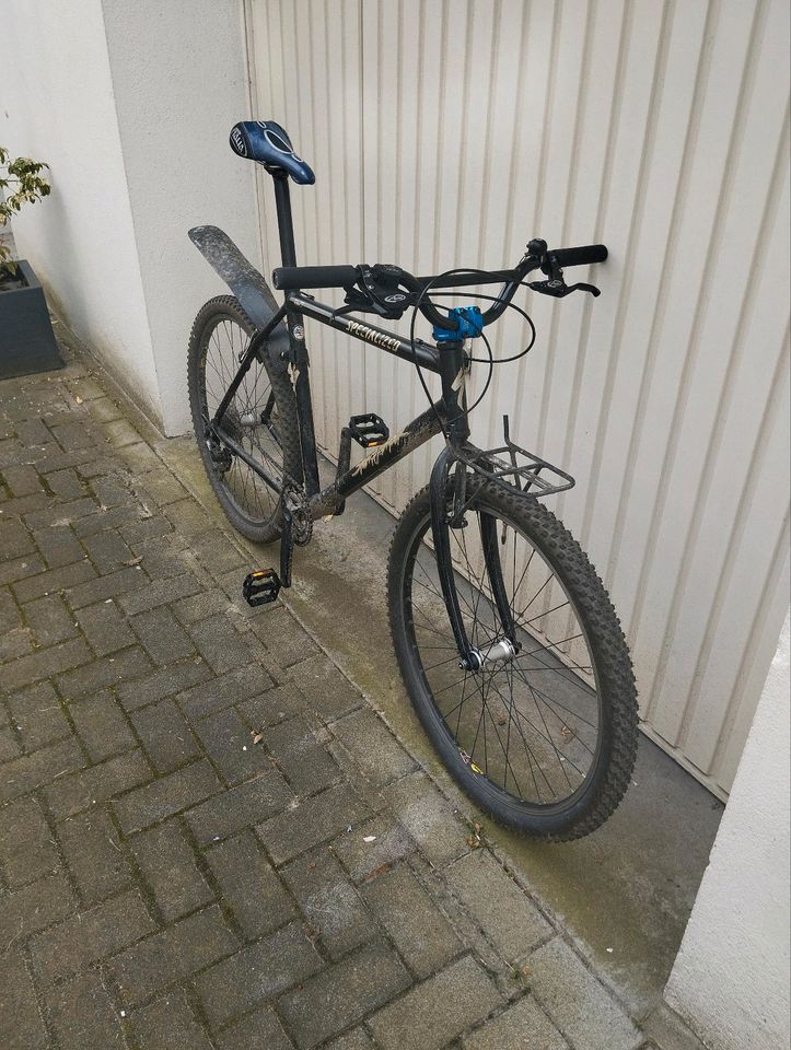 Specialized Stumpjumper Alu RH51 Shimano Deore XT Mavic in Bremen