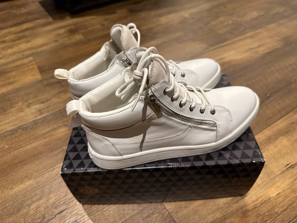 Calvin Klein Hightop Sneakers neu & ungetragen Größe 41 in Augsburg