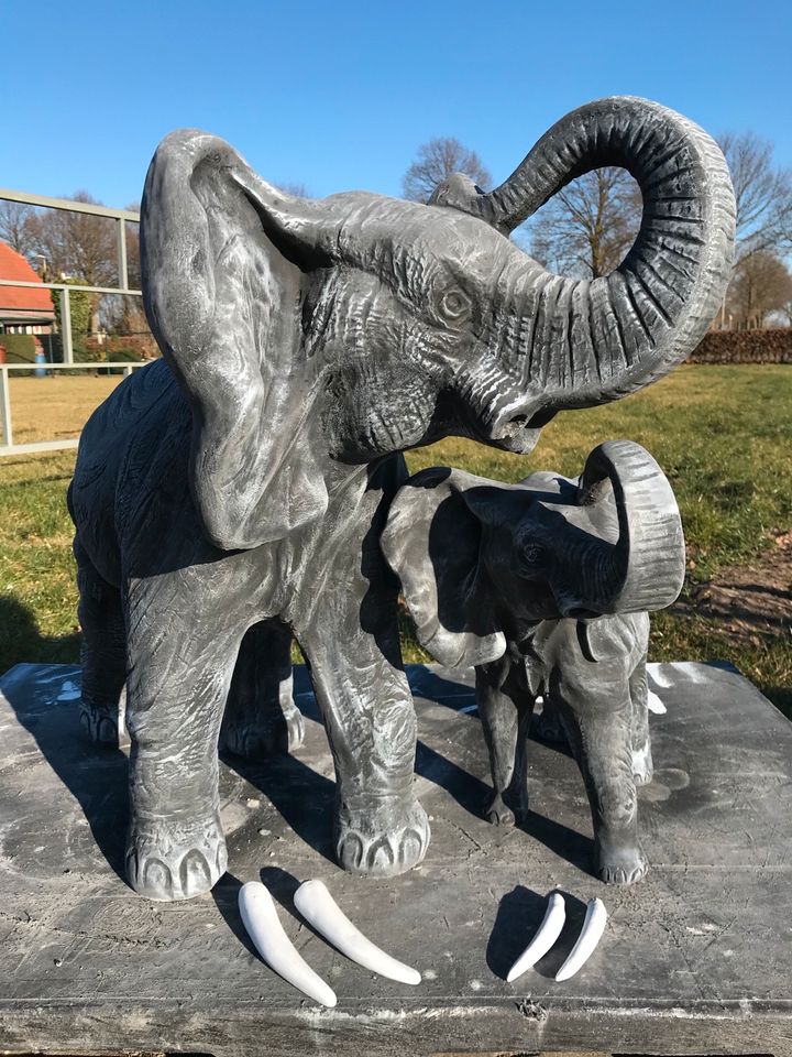 ‼️XL 120kg Elefant Elephant Elefantengruppe Elefanten Steinguss‼️ in Düsseldorf